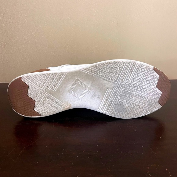 Steve Madden Mens White Tan Perforated Low Top Lifestyle Sneakers Size 11.5M - Picture 7 of 9